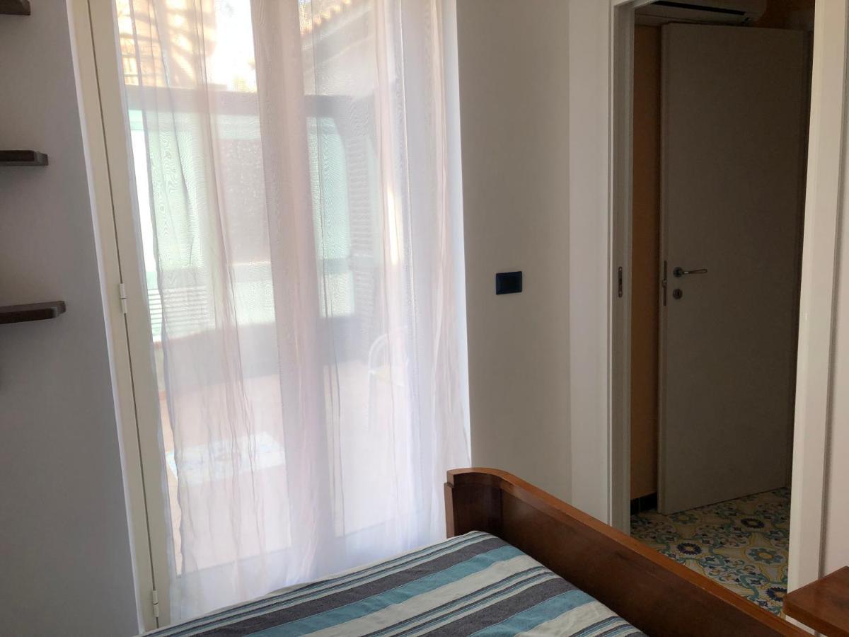 B&B Villa Zia Febronia Patti Kültér fotó