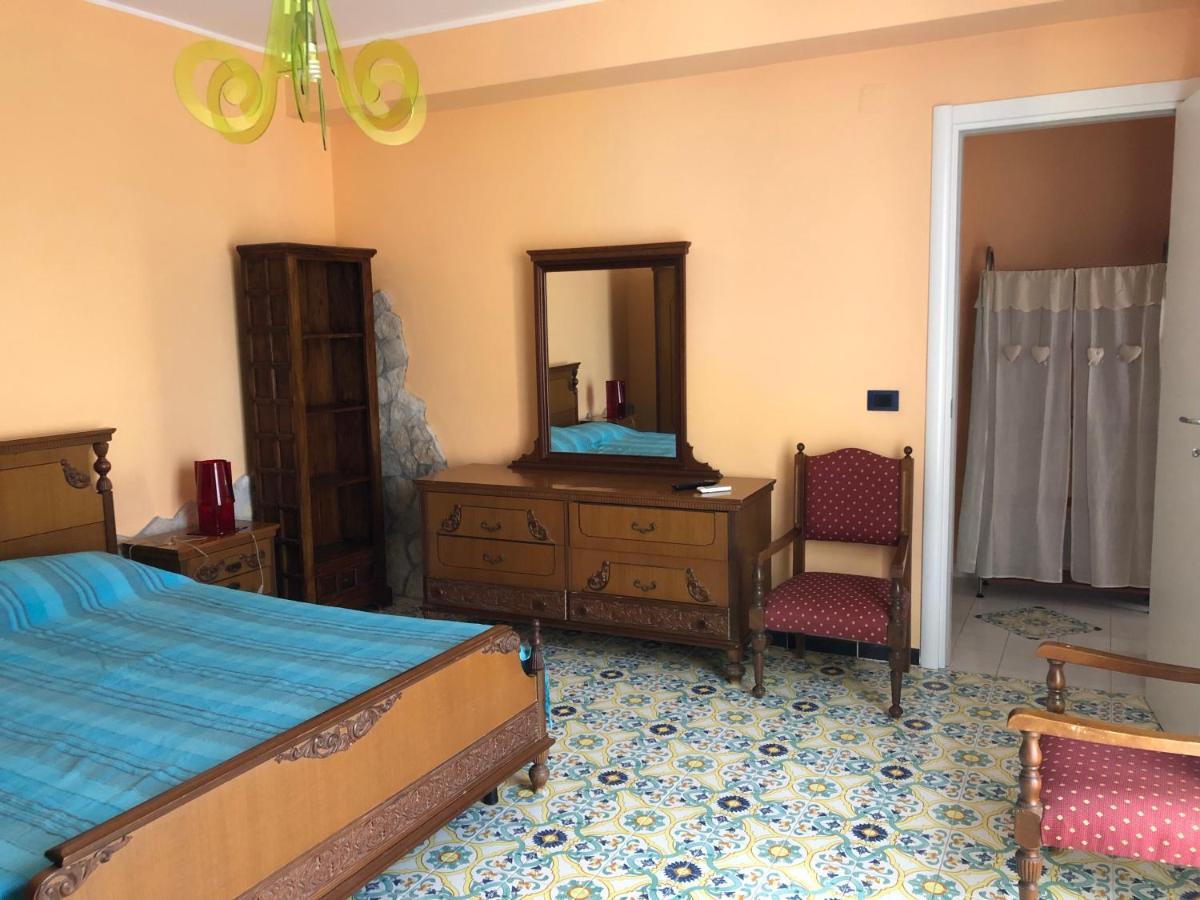 B&B Villa Zia Febronia Patti Kültér fotó