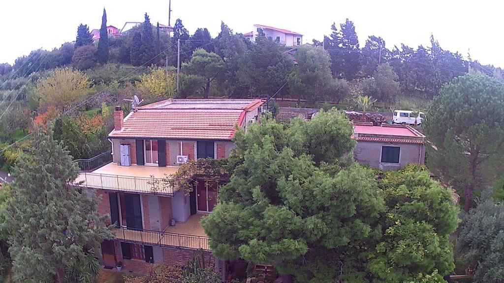 B&B Villa Zia Febronia Patti Kültér fotó